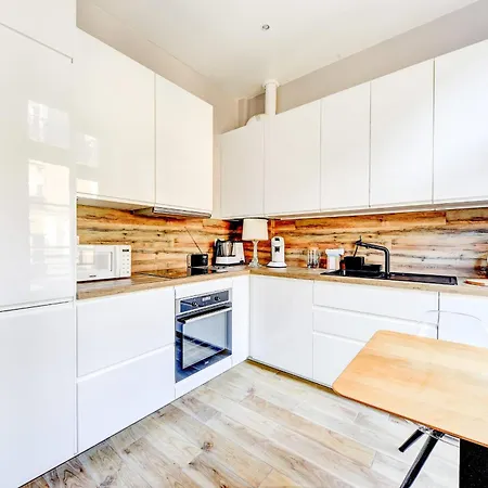 App Saint-germain-des-pres פריז