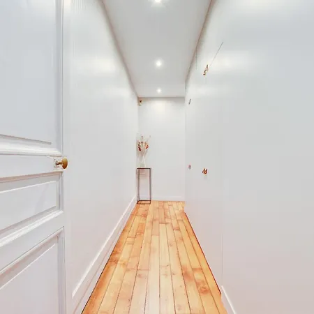 App Saint-germain-des-pres Paris